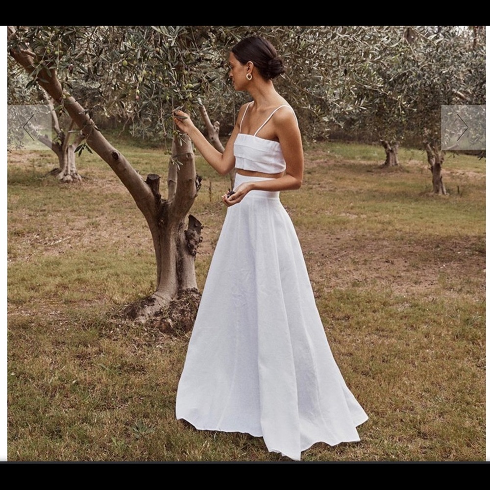 White linen long skirt